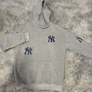 Grey New York hoodie